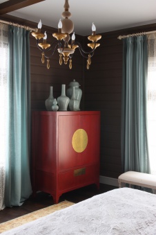 Фото интерьера спальни деревянного дома в стиле кантри