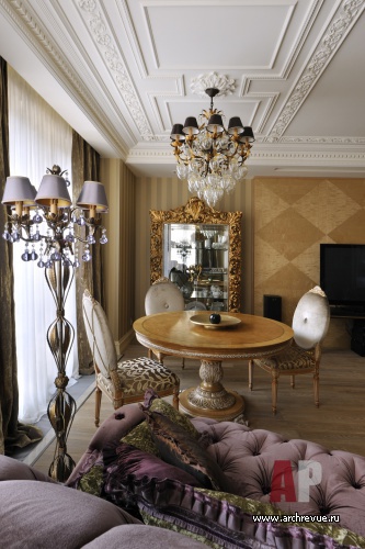 Фото интерьера столовой квартиры в современном классическом стиле