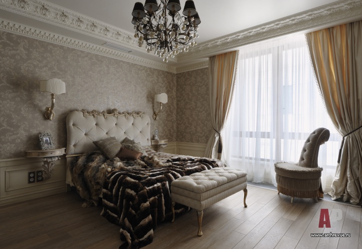 Фото интерьера спальни квартиры в современном классическом стиле