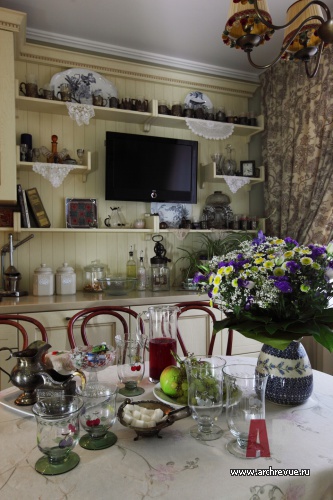 Фото интерьера кухни небольшой квартиры в стиле кантри