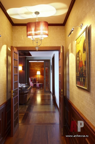 Фото интерьера коридора квартиры в стиле шале