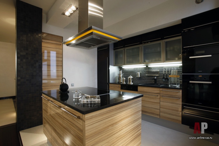 Фото интерьера кухни четырехкомнатной квартиры в стиле минимализм