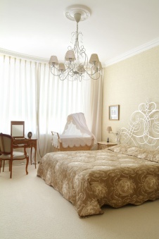 Фото интерьера спальни квартиры в восточном стиле