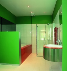 Фото интерьера ванной дома в стиле минимализм