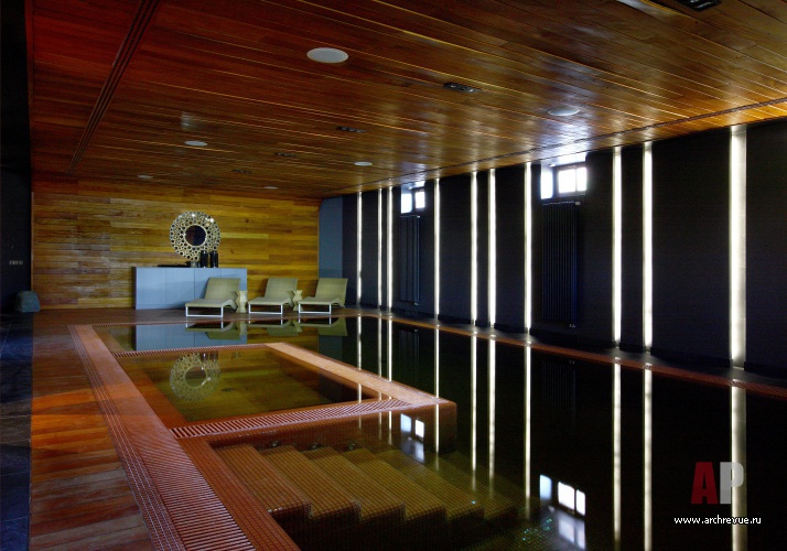 Фото интерьера бассейна дома в стиле ар-деко