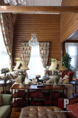 Фото интерьера гостиной дома в английском стиле