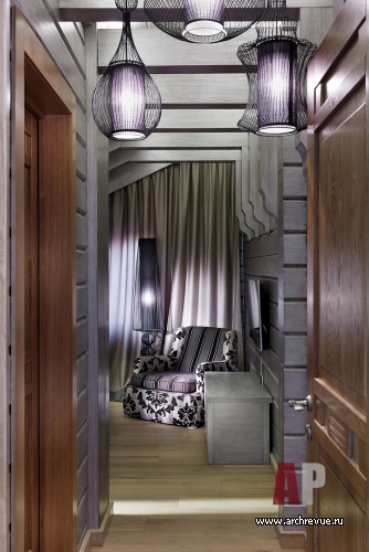 Фото интерьера спальни небольшого дома в стиле шале