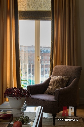 Фото интерьера гостиной квартиры в стиле ампир