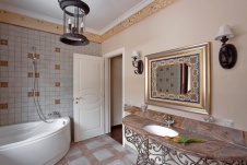 Фото интерьера ванной многоуровневой квартиры, пентхауса в восточном стиле