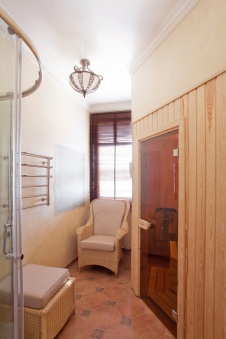 Фото интерьера сауны многоуровневой квартиры, пентхауса в восточном стиле