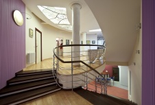 Фото интерьера лестницы дома в стиле ар-деко