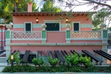 Фото фасада дома в классическом стиле