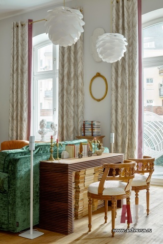 Фото интерьера гостиной квартиры в стиле китч