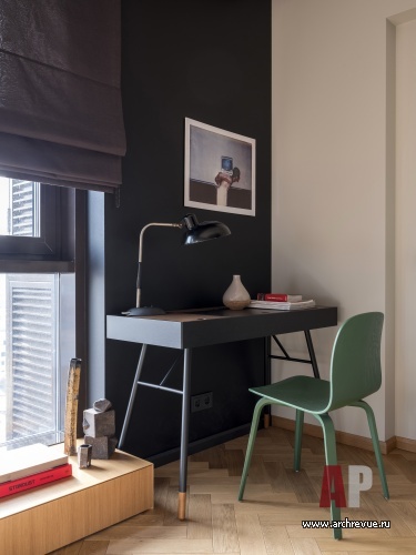 Фото интерьера кабинета небольшой квартиры в стили минимализм