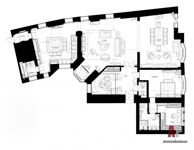 Планировка 1 этажа 2-х уровневой квартиры для большой семьи в центре Москвы.
