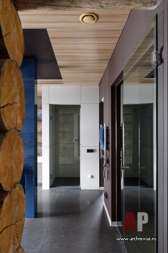 Фото интерьера санузла деревянного дома в современном стиле