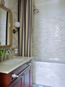 Фото интерьера ванной дома в американском стиле