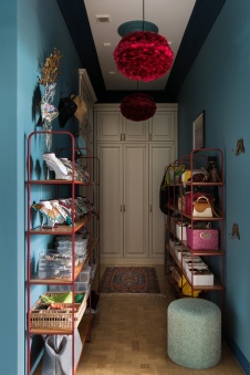 Фото интерьера гардеробной квартиры в стиле фьюжн 