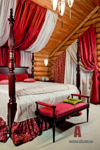 Фото интерьера спальни деревянного дома в стиле фьюжн