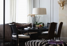 Фото интерьера столовой небольшой квартиры в стиле фьюжн