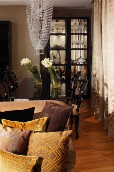 Фото интерьера гостиной небольшой квартиры в стиле ар-деко