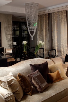 Фото интерьера столовой небольшой квартиры в стиле ар-деко