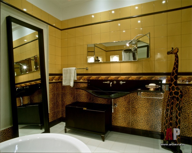 Фото интерьера санузла квартиры в стиле ар-деко