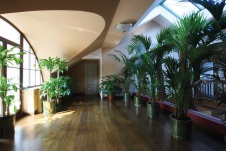 Фото интерьера входной зоны дома в стиле неоклассика