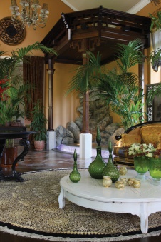 Фото интерьера зимнего сада дома в стиле неоклассика