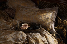 Фото интерьера спальни дома в стиле неоклассика