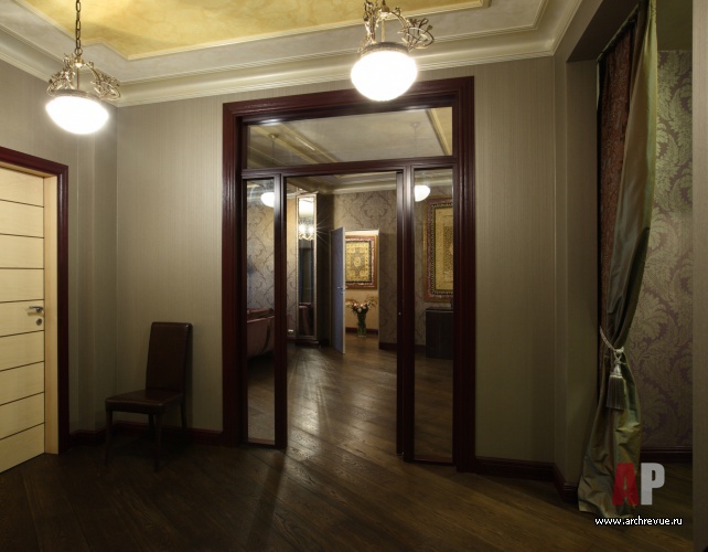 Фото интерьера входной зоны квартиры в стиле фьюжн