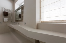 Фото интерьера санузла дома в стиле минимализм