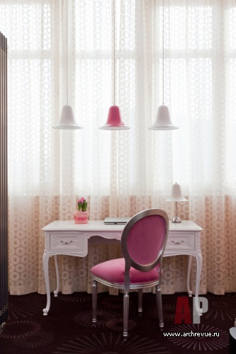 Фото интерьера детской квартиры в стиле неоклассика