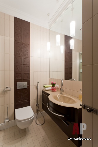 Фото интерьера санузла квартиры в стиле неоклассика