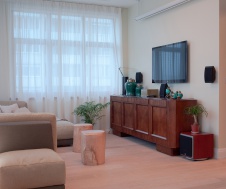 Фото интерьера гостиной квартиры в современном стиле