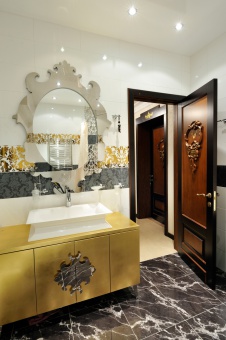 Фото интерьера санузла квартиры в стиле барокко