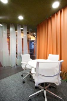 Фото детали интерьера офиса в стиле минимализм