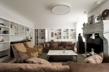 Фото интерьера гостиной квартиры в стиле фьюжн Фото интерьера каминная квартиры в стиле фьюжн