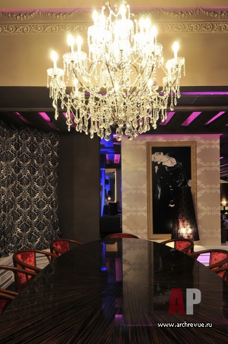 Фото интерьера зала ресторана в стиле гламур