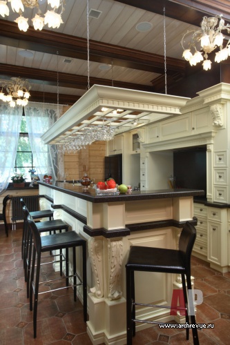Фото интерьера кухни деревянного дома в стиле неоклассика