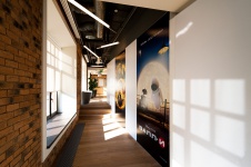 Фото интерьера холла зоны офиса в стиле фьюжн