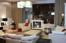 Фото интерьера каминной квартиры в стиле фьюжн