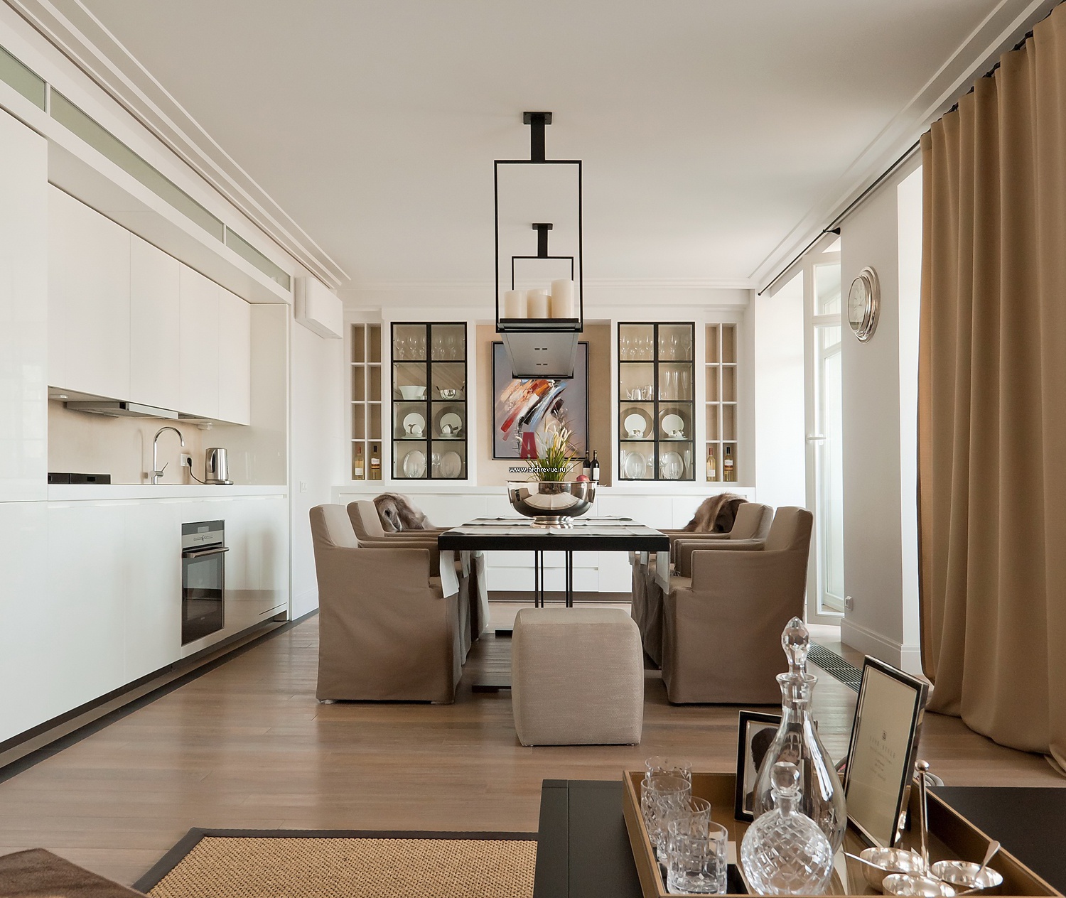 Фото интерьера столовой квартиры в стиле фьюжн