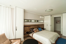 Фото интерьера спальни квартиры в стиле фьюжн