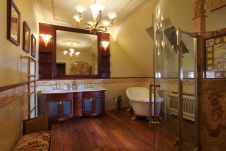 Фото интерьера санузла дома в стиле неоклассика