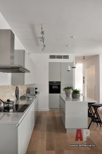 Фото интерьера кухни квартиры в стиле фьюжн