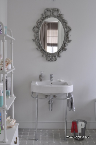 Фото интерьера гостевого санузла квартиры в стиле фьюжн