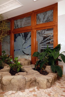 Фото интерьера зимнего сада дома в стиле неоклассика