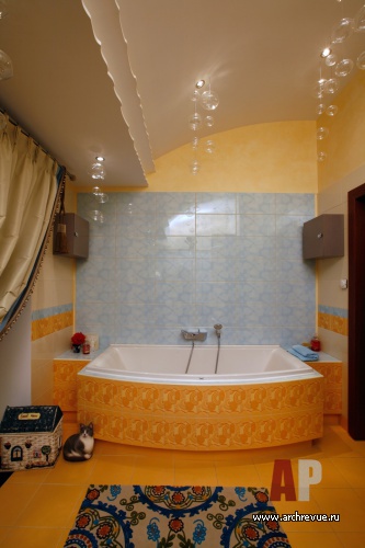 Фото интерьера санузла дома в стиле неоклассика