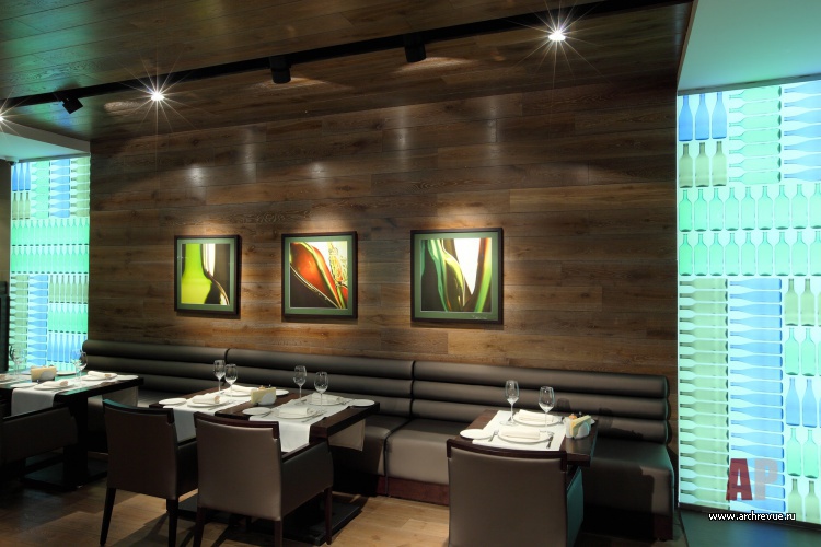 Фото интерьера лаунжа ресторана в стиле фьюжн